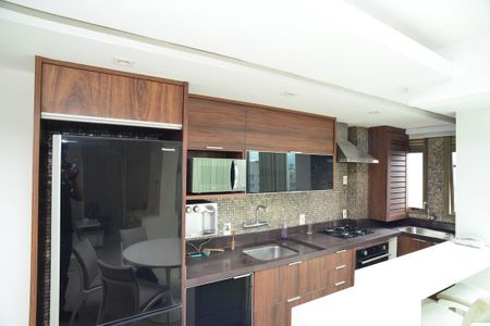 Cozinha de apartamento para alugar com 3 quartos, 197m² em Barra da Tijuca, Rio de Janeiro