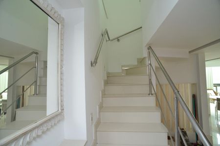 Escada de Acesso de apartamento para alugar com 3 quartos, 197m² em Barra da Tijuca, Rio de Janeiro