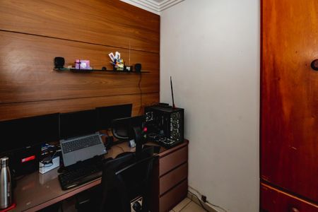 Apartamento à venda com 3 quartos, 112m² em Heliópolis, Belo Horizonte