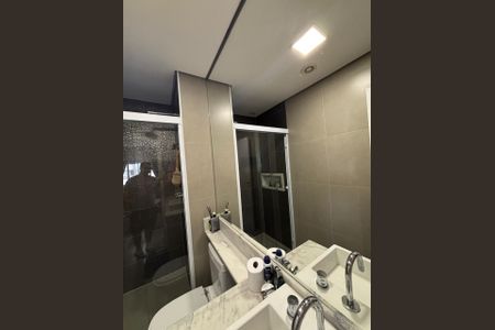 Apartamento à venda com 81m², 2 quartos e 2 vagasBanheiro