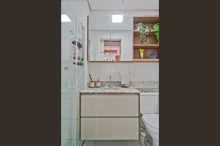 Apartamento à venda com 43m², 2 quartos e 1 vaga Apartamento à venda com 43m², 2 quartos e 1 vagaBanheiro