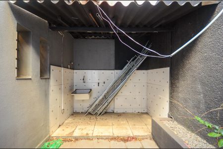 Casa para alugar com 120m², 2 quartos e sem vagaÁrea de Serviço