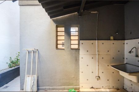 Casa para alugar com 120m², 2 quartos e sem vagaÁrea de Serviço