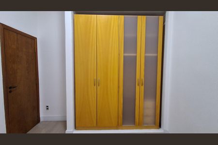 Casa para alugar com 215m², 3 quartos e 3 vagas Casa para alugar com 215m², 3 quartos e 3 vagasQuarto 1