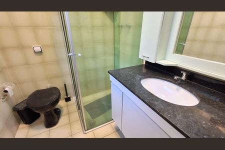 Casa para alugar com 215m², 3 quartos e 3 vagas Casa para alugar com 215m², 3 quartos e 3 vagasBanheiro Suíte