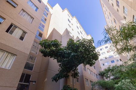 Apartamento para alugar com 42m², 2 quartos e sem vaga Apartamento para alugar com 42m², 2 quartos e sem vagaFachada Bloco