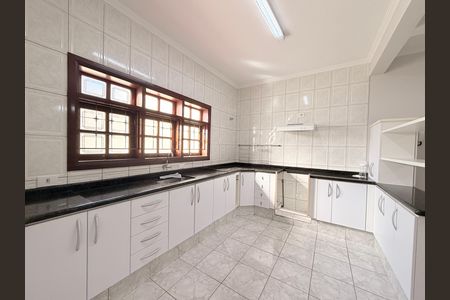 Casa à venda com 162m², 3 quartos e 3 vagasCozinha