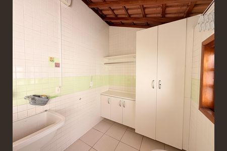 Casa à venda com 162m², 3 quartos e 3 vagasÁrea de Serviço