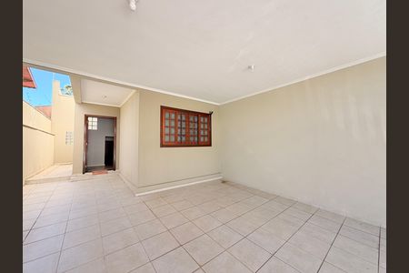 Casa à venda com 162m², 3 quartos e 3 vagasGaragem