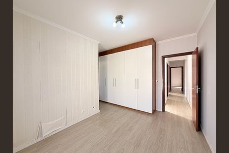 Casa à venda com 162m², 3 quartos e 3 vagasSuíte