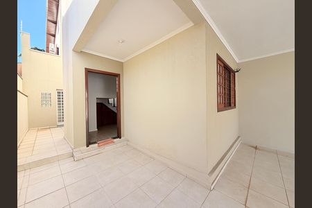 Casa à venda com 162m², 3 quartos e 3 vagasGaragem