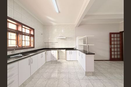 Casa à venda com 162m², 3 quartos e 3 vagasCozinha