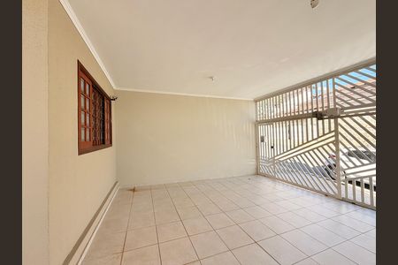 Casa à venda com 162m², 3 quartos e 3 vagasGaragem
