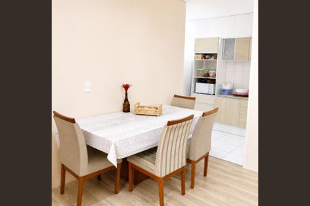 Apartamento à venda com 80m², 3 quartos e 2 vagas Apartamento à venda com 80m², 3 quartos e 2 vagasSala de Jantar
