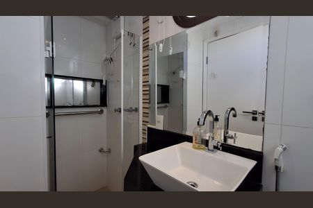 Apartamento à venda com 79m², 1 quarto e 1 vagaBanheiro