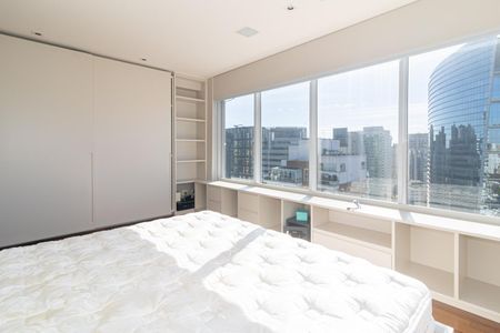 Quarto Suíte 2 de apartamento para alugar com 3 quartos, 106m² em Itaim Bibi, São Paulo