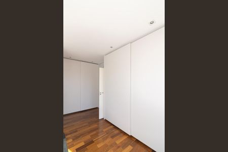 Apartamento à venda com 106m², 3 quartos e 2 vagas Apartamento à venda com 106m², 3 quartos e 2 vagasQuarto Suíte 2