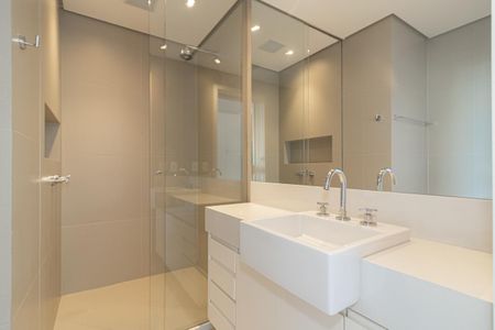 Apartamento à venda com 106m², 3 quartos e 2 vagas Apartamento à venda com 106m², 3 quartos e 2 vagasBanheiro da Suíte 3