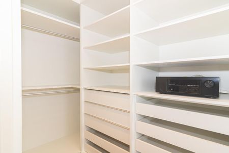 Apartamento à venda com 106m², 3 quartos e 2 vagas Apartamento à venda com 106m², 3 quartos e 2 vagasCloset da Suíte 1