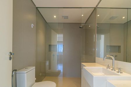Apartamento à venda com 106m², 3 quartos e 2 vagas Apartamento à venda com 106m², 3 quartos e 2 vagasBanheiro da Suíte 2