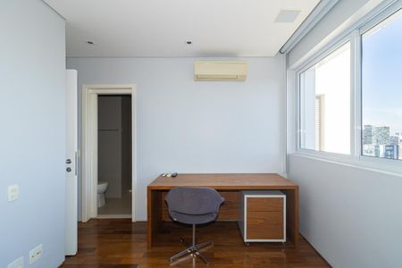 Apartamento à venda com 106m², 3 quartos e 2 vagas Apartamento à venda com 106m², 3 quartos e 2 vagasQuarto Suíte 3