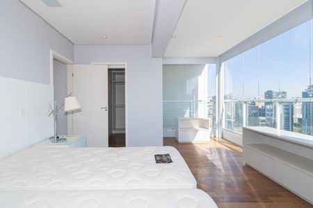 Apartamento à venda com 106m², 3 quartos e 2 vagas Apartamento à venda com 106m², 3 quartos e 2 vagasQuarto Suíte 1