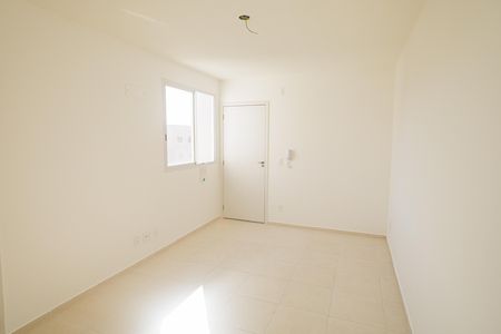Sala de apartamento para alugar com 2 quartos, 45m² em Campo Grande, Rio de Janeiro