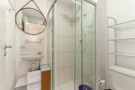 Banheiro de kitnet/studio à venda com 1 quarto, 21m² em República, São Paulo