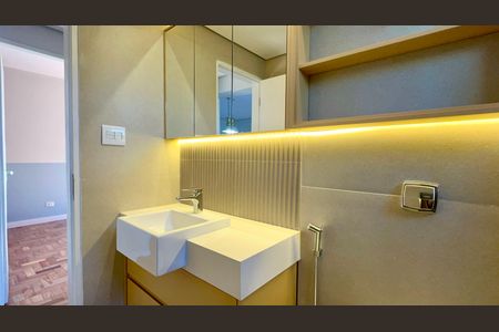 Apartamento para alugar com 80m², 2 quartos e 1 vaga Apartamento para alugar com 80m², 2 quartos e 1 vagaBanheiro