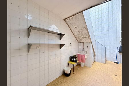 Área de Serviço de casa à venda com 3 quartos, 110m² em Campo Grande, São Paulo