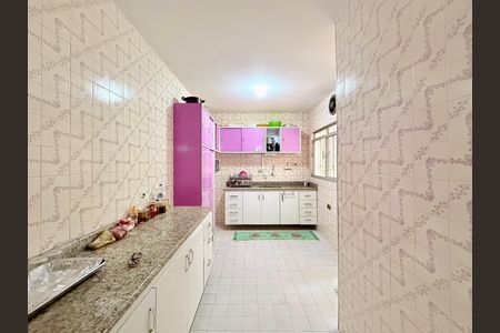 Cozinha de casa à venda com 3 quartos, 110m² em Campo Grande, São Paulo