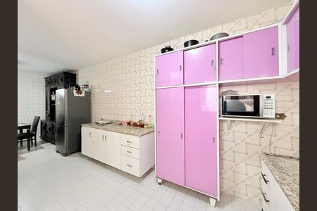 Cozinha de casa à venda com 3 quartos, 110m² em Campo Grande, São Paulo
