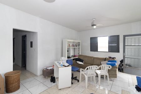 Sala de casa para alugar com 3 quartos, 159m² em Senador Camará, Rio de Janeiro