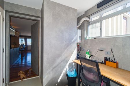 Apartamento à venda com 134m², 3 quartos e 1 vaga Apartamento à venda com 134m², 3 quartos e 1 vagaEscritório - Área de Serviço