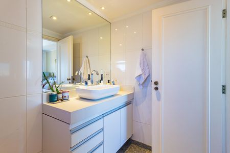 Apartamento à venda com 134m², 3 quartos e 1 vaga Apartamento à venda com 134m², 3 quartos e 1 vagaBanheiro - Suíte 1