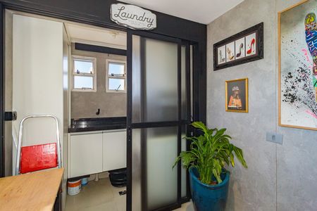 Apartamento à venda com 134m², 3 quartos e 1 vaga Apartamento à venda com 134m², 3 quartos e 1 vagaEscritório - Área de Serviço