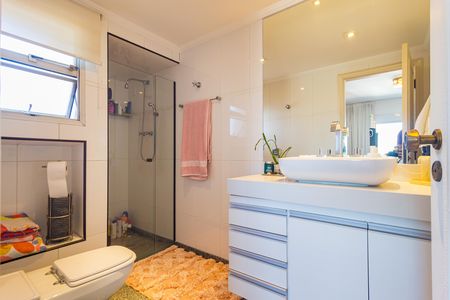 Apartamento à venda com 134m², 3 quartos e 1 vaga Apartamento à venda com 134m², 3 quartos e 1 vagaBanheiro - Suíte 1