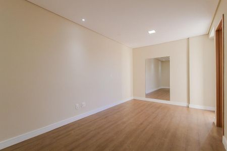 Apartamento para alugar com 117m², 3 quartos e 2 vagas Apartamento para alugar com 117m², 3 quartos e 2 vagasQuarto Suíte