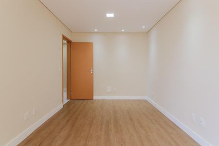 Apartamento para alugar com 117m², 3 quartos e 2 vagas Apartamento para alugar com 117m², 3 quartos e 2 vagasQuarto Suíte
