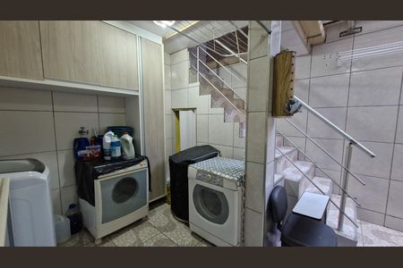 Casa à venda com 240m², 4 quartos e 2 vagasÁrea de Serviço
