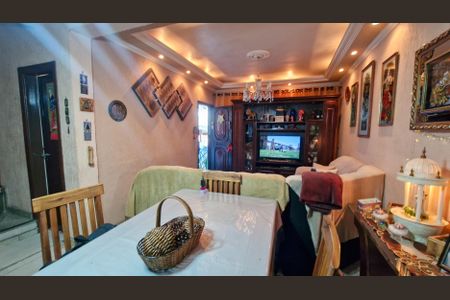 Sala de casa à venda com 4 quartos, 240m² em Terceira Divisão de Interlagos, São Paulo