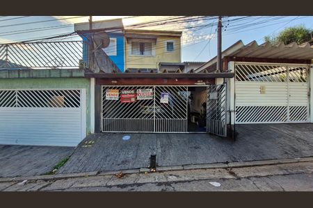 Fachada de casa à venda com 4 quartos, 240m² em Terceira Divisão de Interlagos, São Paulo