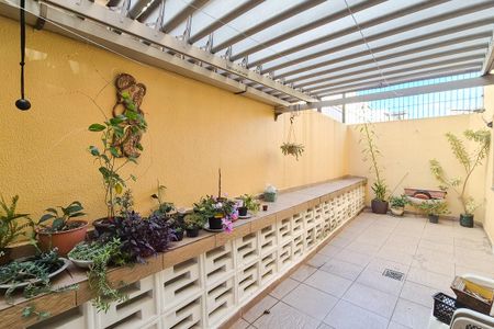 Apartamento para alugar com 72m², 2 quartos e 1 vaga Apartamento para alugar com 72m², 2 quartos e 1 vagaQuintal