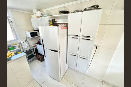 Apartamento para alugar com 49m², 2 quartos e 1 vaga Apartamento para alugar com 49m², 2 quartos e 1 vagaCozinha e Área de Serviço