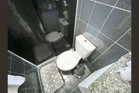 Apartamento para alugar com 49m², 2 quartos e 1 vaga Apartamento para alugar com 49m², 2 quartos e 1 vagaBanheiro