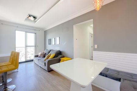Sala de casa de condomínio para alugar com 2 quartos, 50m² em Bussocaba, Osasco