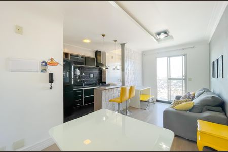 Sala de casa de condomínio para alugar com 2 quartos, 50m² em Bussocaba, Osasco