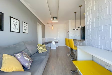 Sala de casa de condomínio para alugar com 2 quartos, 50m² em Bussocaba, Osasco