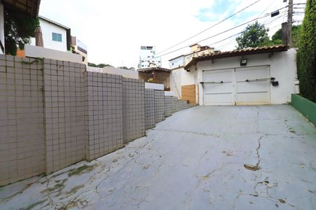 Casa de condomínio para alugar com 200m², 3 quartos e 2 vagas Casa de condomínio para alugar com 200m², 3 quartos e 2 vagasGaragem