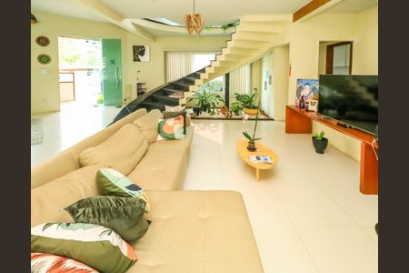 Casa de condomínio para alugar com 200m², 3 quartos e 2 vagas
